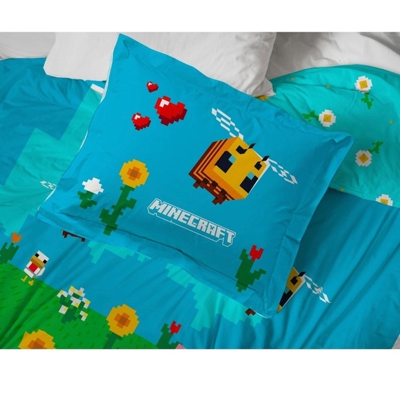 **new in Box** Minecraft Bees Knees Kids 2 piece Twin/Full Reversible Comforter - Picture 3 of 6